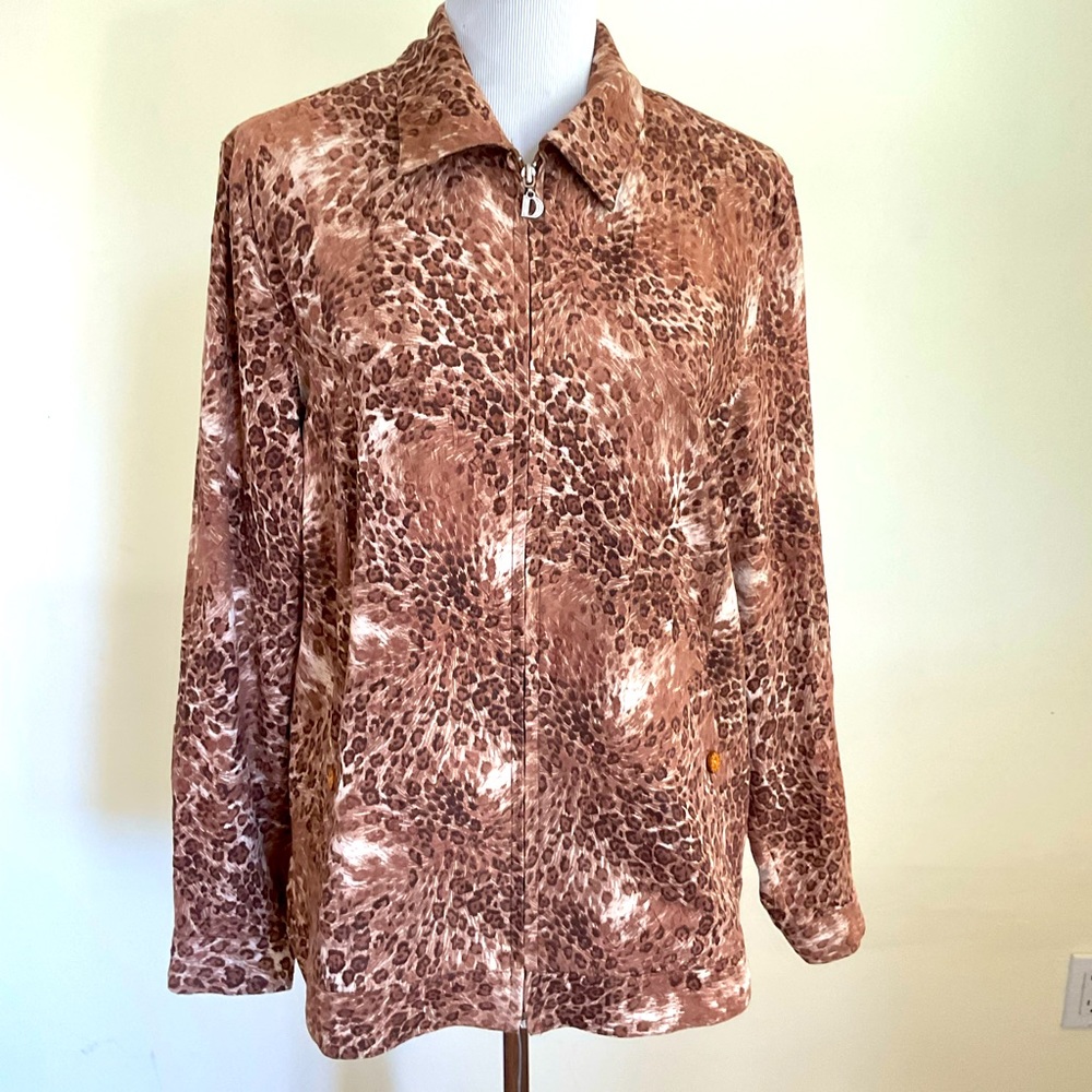 Womens Draper’s and Damon’s windbreaker jacket